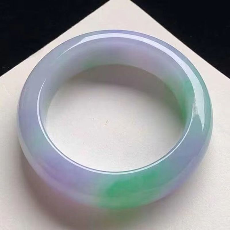Bracelets - สร้อยข้อมือหยกสีสันสดใส คล้ายน้ำแข็ง ดุจสีของฤดูใบไม้ผลิ พร้อมเฉดสีม่วงและเขียว