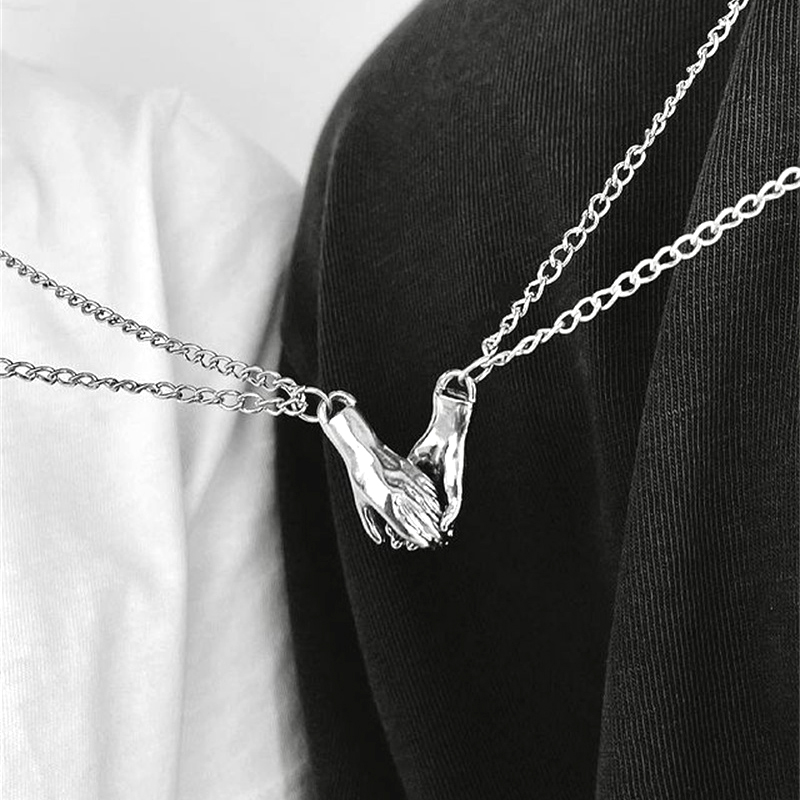 สร้อยคอคู่รักแบบแม่เหล็ก 2 ชิ้ - Magnetic Couple Matching Necklaces บทวิจารณ์และราคา