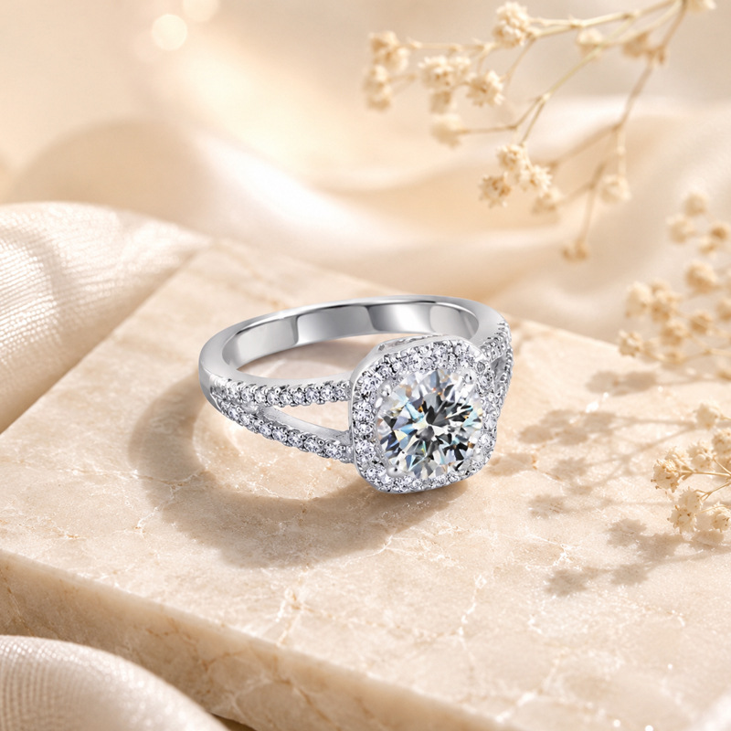 แหวนเพชรโมอิสซาไนท์ 1 กะรัต เง - Moissanite Engagement Ring 1 Carat บทวิจารณ์และราคา