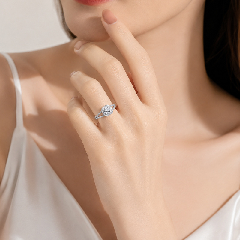 แหวนเพชรโมอิสซาไนท์ 1 กะรัต เง - Moissanite Engagement Ring 1 Carat บทวิจารณ์และราคา