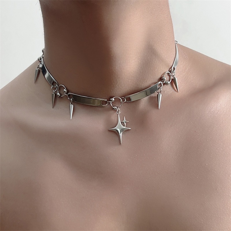 สร้อยคอช็อคเกอร์สไตล์พังก์ฮิปฮ - Goth Punk Spike Choker บทวิจารณ์และราคา