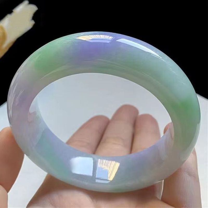 สร้อยข้อมือหยกสีสันสดใส คล้ายน - Bracelets บทวิจารณ์และราคา