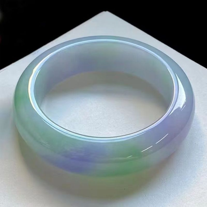 สร้อยข้อมือหยกสีสันสดใส คล้ายน - Bracelets บทวิจารณ์และราคา